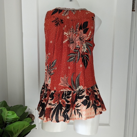 Patrons of Peace Tank - Picture 6 of 8